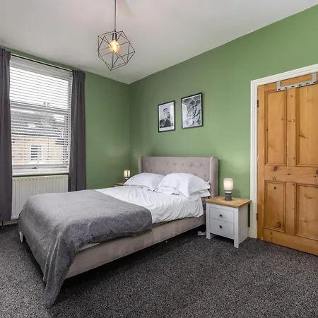 Cosy Ideal For Long & Contractors Semesterbostad Leeds (West Yorkshire)
