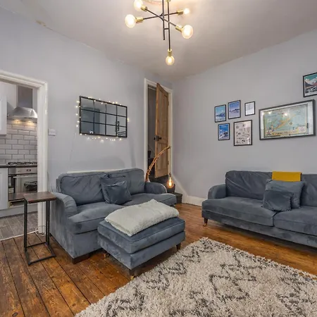 Cosy Ideal For Long & Contractors Holiday home