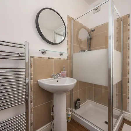 Cosy Ideal For Long & Contractors Semesterbostad Leeds (West Yorkshire)