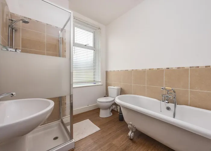 Cosy Ideal For Long & Contractors *