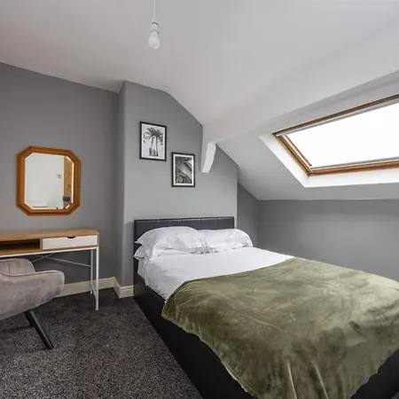 Cosy Ideal For Long & Contractors Σπίτι διακοπών Λιντς
