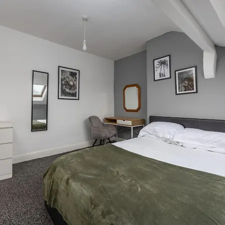 Cosy Ideal For Long & Contractors Σπίτι διακοπών Λιντς